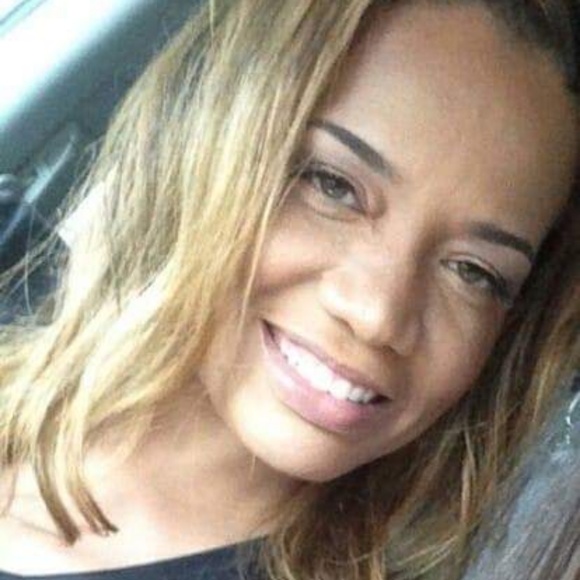 Meet your Posher, Traci - Picture 1 of 1